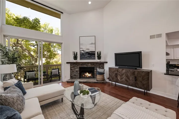 6690 Vista Del Mar D, Playa Del Rey, California 90293