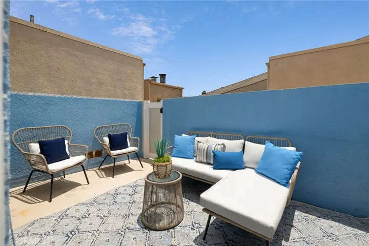 Rooftop deck