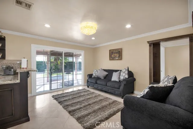 130 E Alderwood Avenue, Orange, California 92865