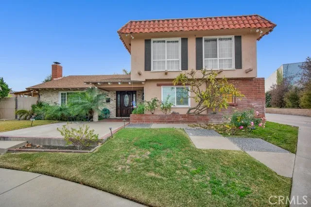 130 E Alderwood Avenue, Orange, California 92865