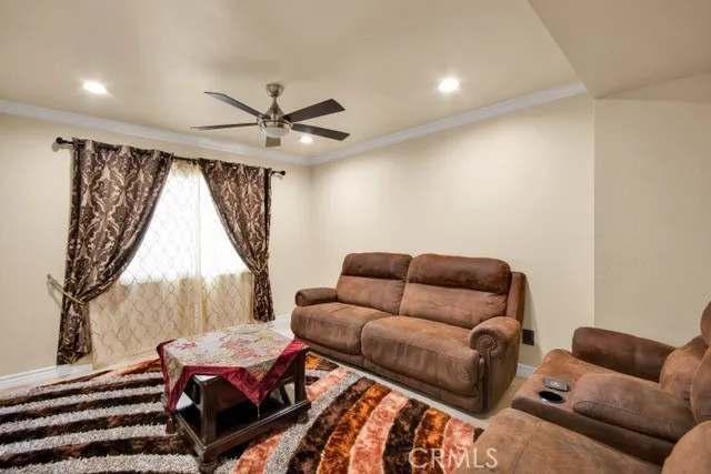 130 E Alderwood Avenue, Orange, California 92865