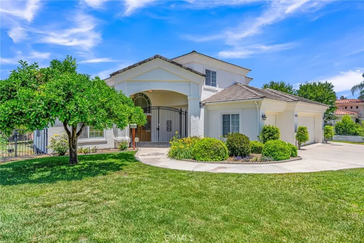 5860 Via Susana, Riverside, California 92506