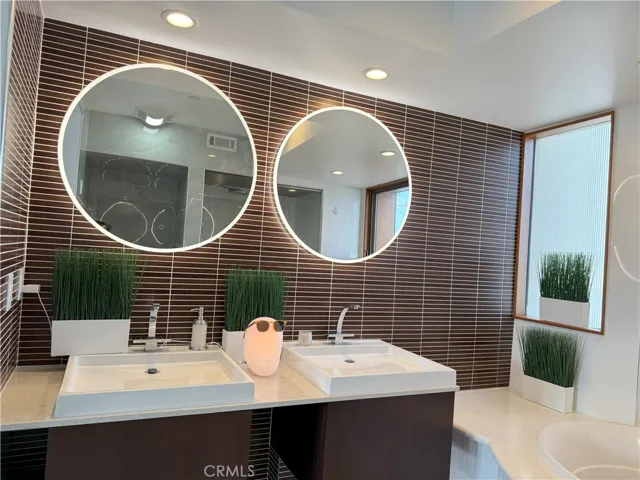 Double Sink