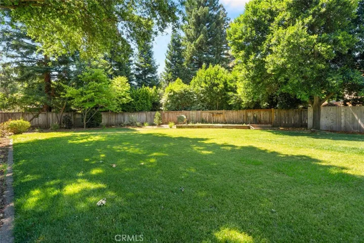 225 Somerset Place, Chico, California 95973