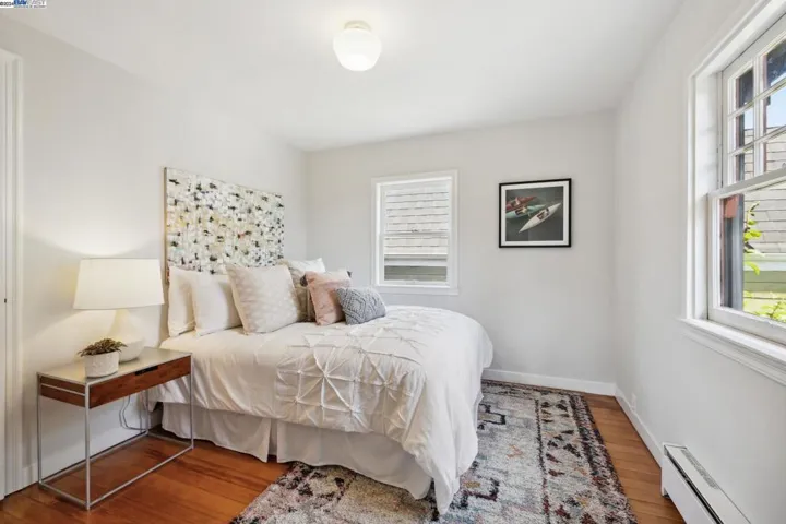 701 Grand Street, Alameda, California 94501
