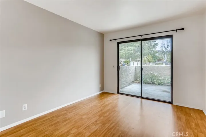 529 El Azul Circle, Oak Park, California 91377