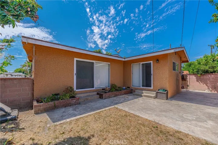 15134 El Camino Avenue, Paramount, California 90723