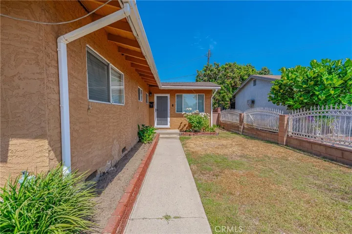 15134 El Camino Avenue, Paramount, California 90723