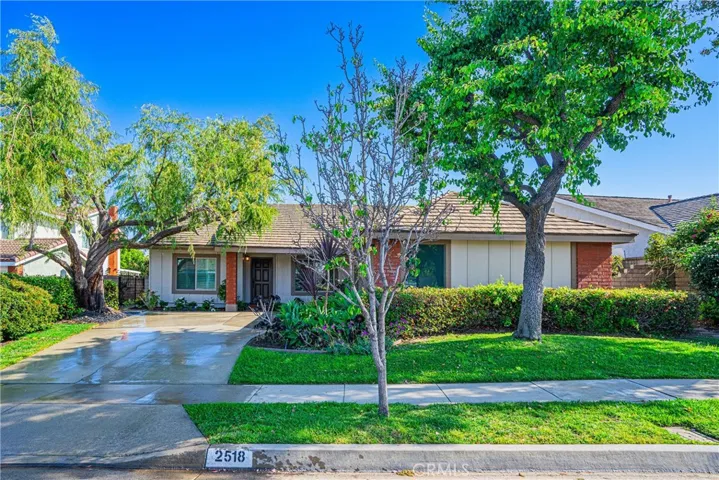 2518 Trieste Way, Fullerton, California 92833