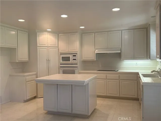 1102 Fairway Vista Drive, Santa Maria, California 93455