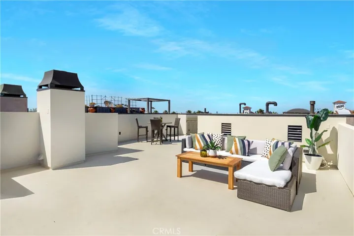 16386 N Pacific Avenue, Sunset Beach, California 90742