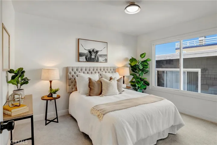 16386 N Pacific Avenue, Sunset Beach, California 90742
