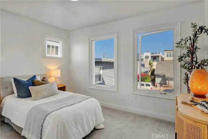 16386 N Pacific Avenue, Sunset Beach, California 90742