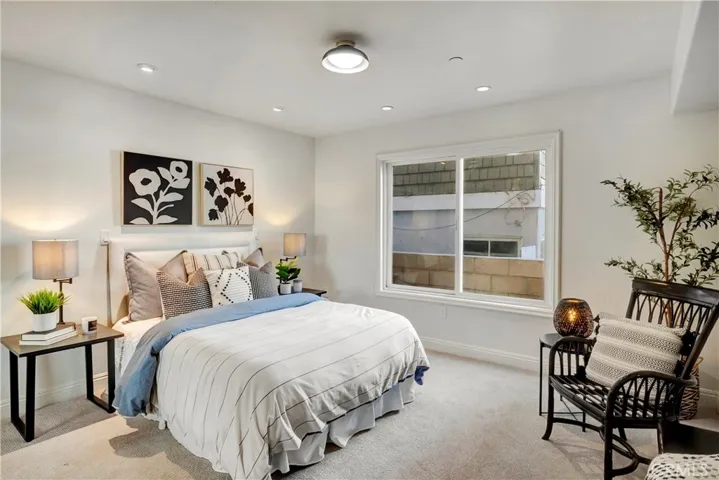 16386 N Pacific Avenue, Sunset Beach, California 90742
