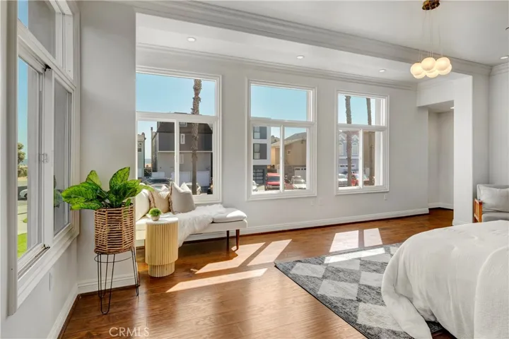 16386 N Pacific Avenue, Sunset Beach, California 90742