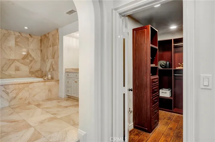 16386 N Pacific Avenue, Sunset Beach, California 90742