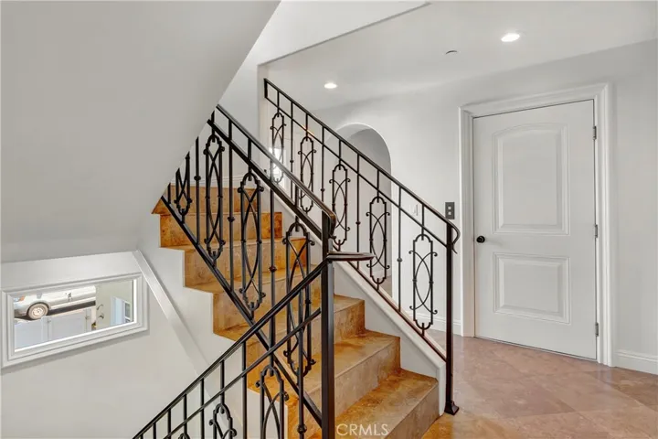 16386 N Pacific Avenue, Sunset Beach, California 90742