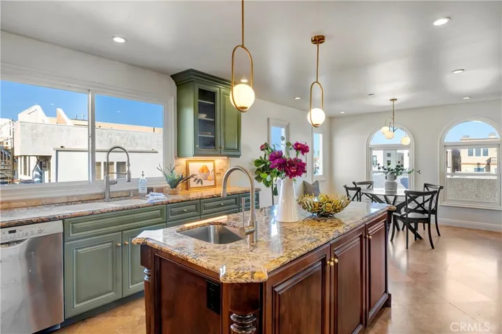 16386 N Pacific Avenue, Sunset Beach, California 90742