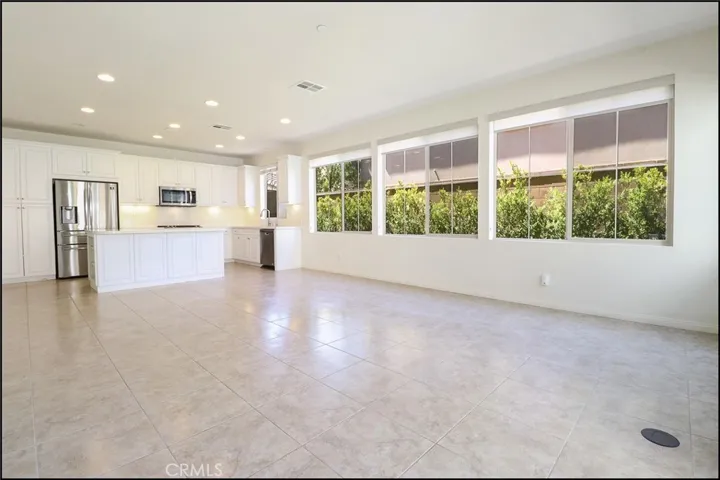 151 Bright Poppy, Irvine, California 92618