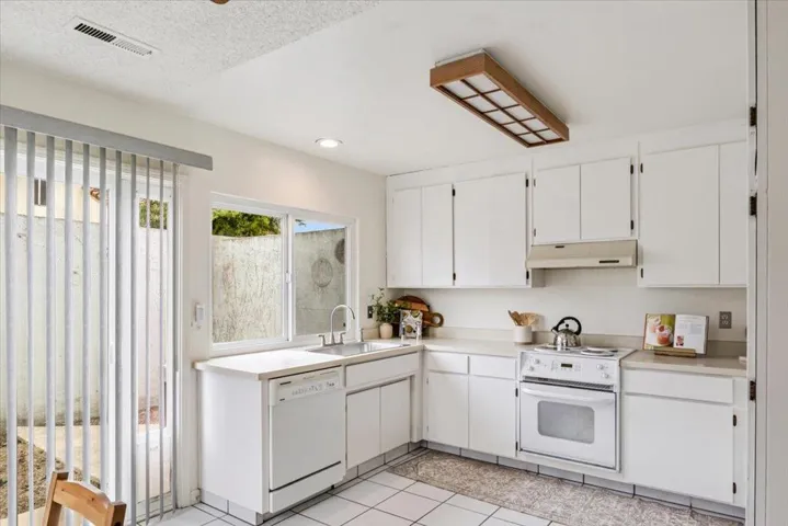 653 Alvarado Court, Salinas, California 93907