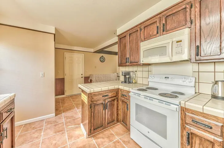 110 Nissen Road 3, Salinas, California 93901
