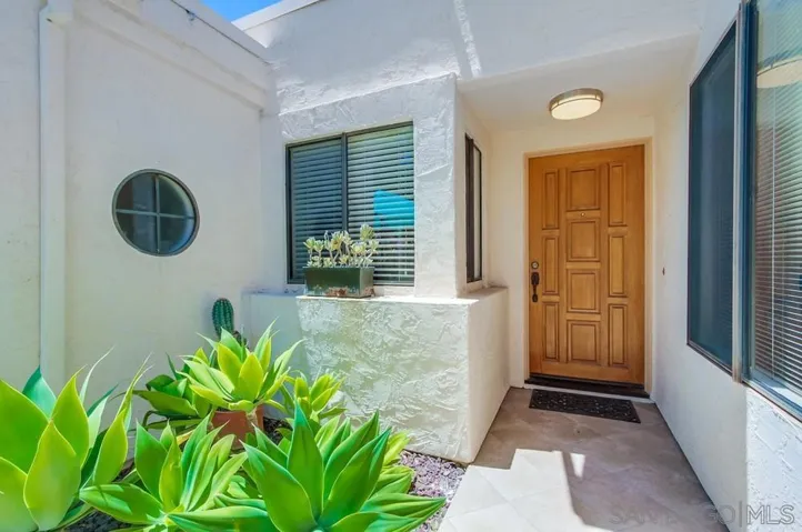 12844 Corte Arauco, San Diego, California 92128