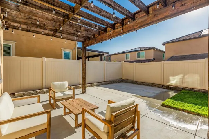 24258 Flora Road, Corona, California 92883