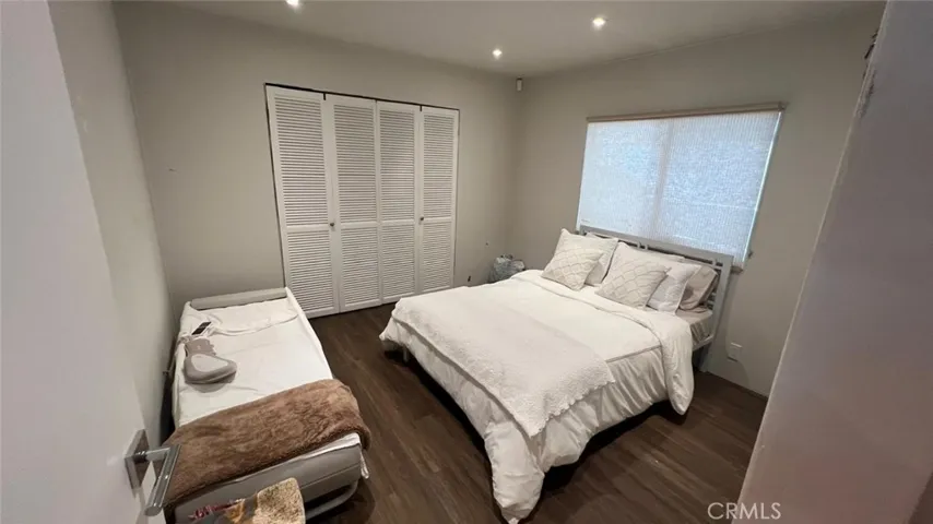 21500 Lassen Street 186, Chatsworth, California 91311