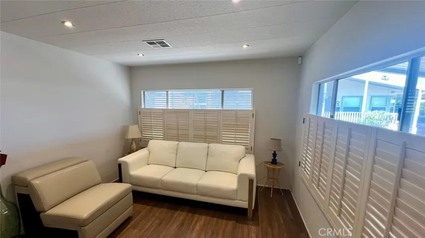 21500 Lassen Street 186, Chatsworth, California 91311