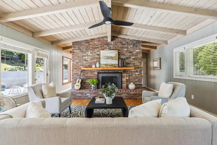 25165 Stewart Place, Carmel, California 93923