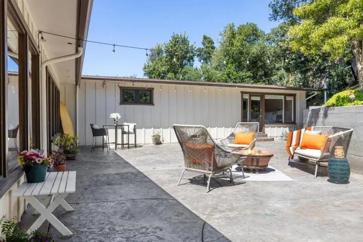 25165 Stewart Place, Carmel, California 93923