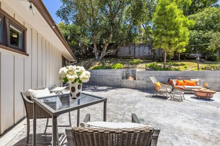 25165 Stewart Place, Carmel, California 93923