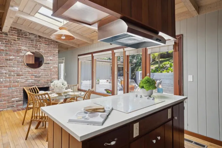 25165 Stewart Place, Carmel, California 93923