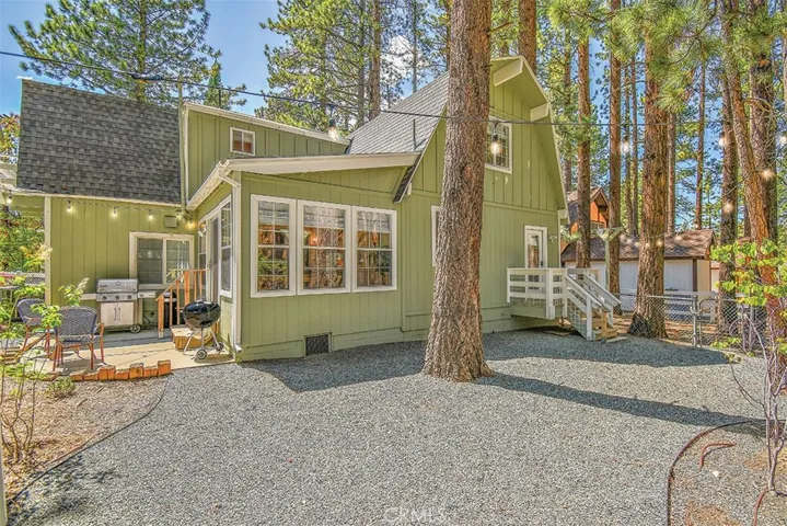 593 Ponderosa Drive, Big Bear Lake, California 92315