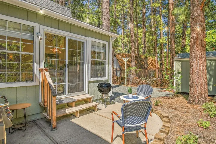 593 Ponderosa Drive, Big Bear Lake, California 92315