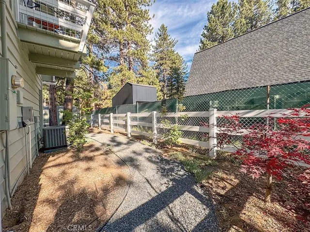 593 Ponderosa Drive, Big Bear Lake, California 92315