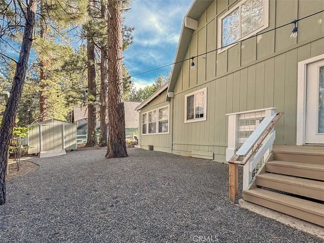 593 Ponderosa Drive, Big Bear Lake, California 92315