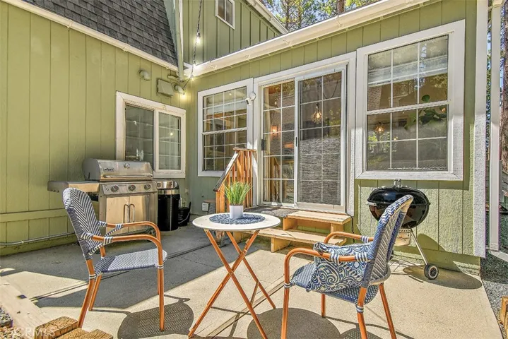 593 Ponderosa Drive, Big Bear Lake, California 92315