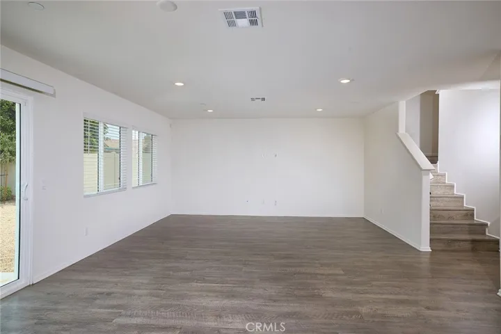 1276 Memorial Avenue, Hemet, California 92543