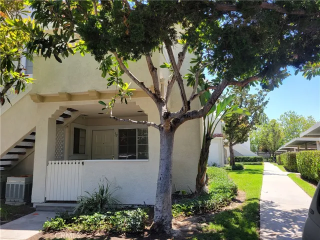 50 Picazo 27, Rancho Santa Margarita, California 92688