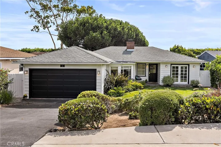 16 S Stonington Road, Laguna Beach, California 92651