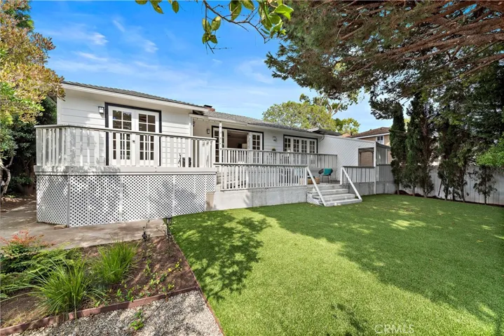 16 S Stonington Road, Laguna Beach, California 92651