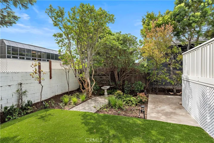 16 S Stonington Road, Laguna Beach, California 92651