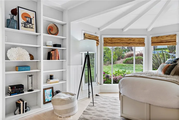 16 S Stonington Road, Laguna Beach, California 92651