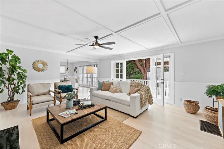 16 S Stonington Road, Laguna Beach, California 92651