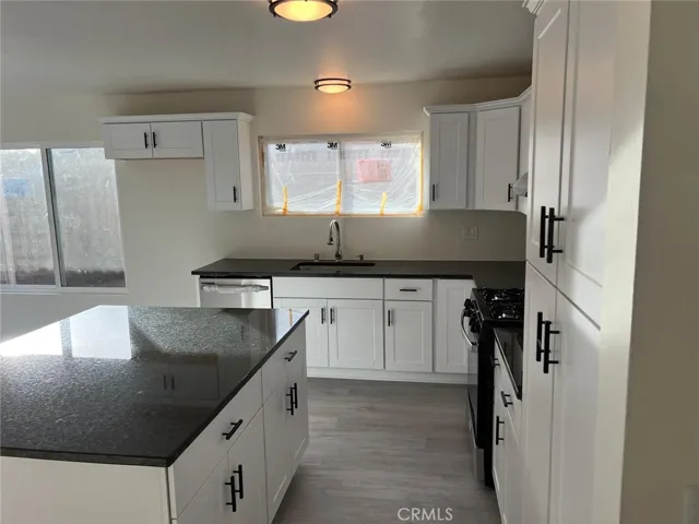 3840 Dixon Court, Simi Valley, California 93063