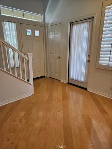 Dowstairs entry and foyer.