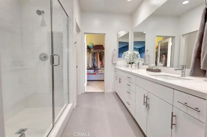 29 Savannah, Lake Forest, California 92630