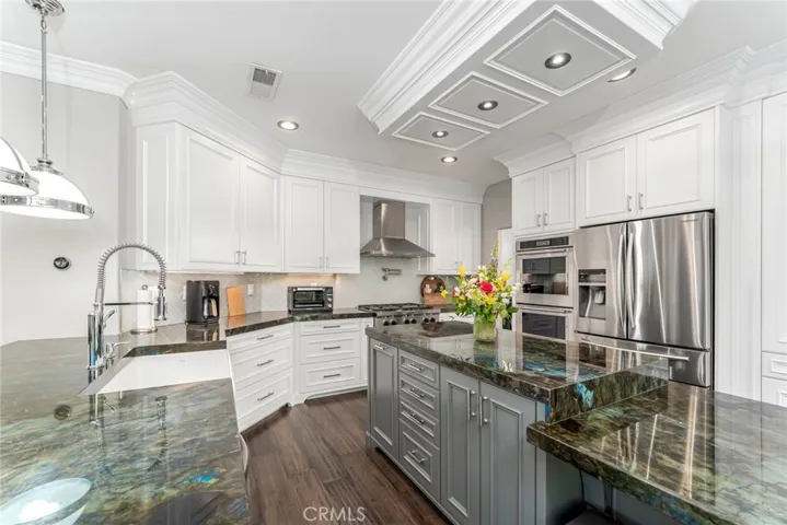 19282 Jasper Hill Road, Lake Forest, California 92679