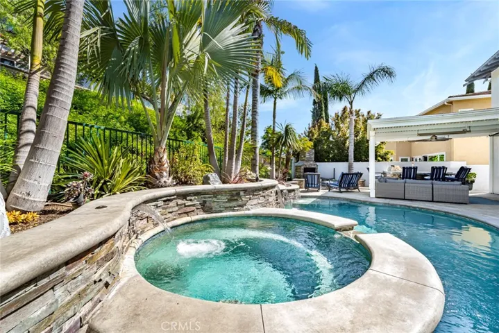 19282 Jasper Hill Road, Lake Forest, California 92679